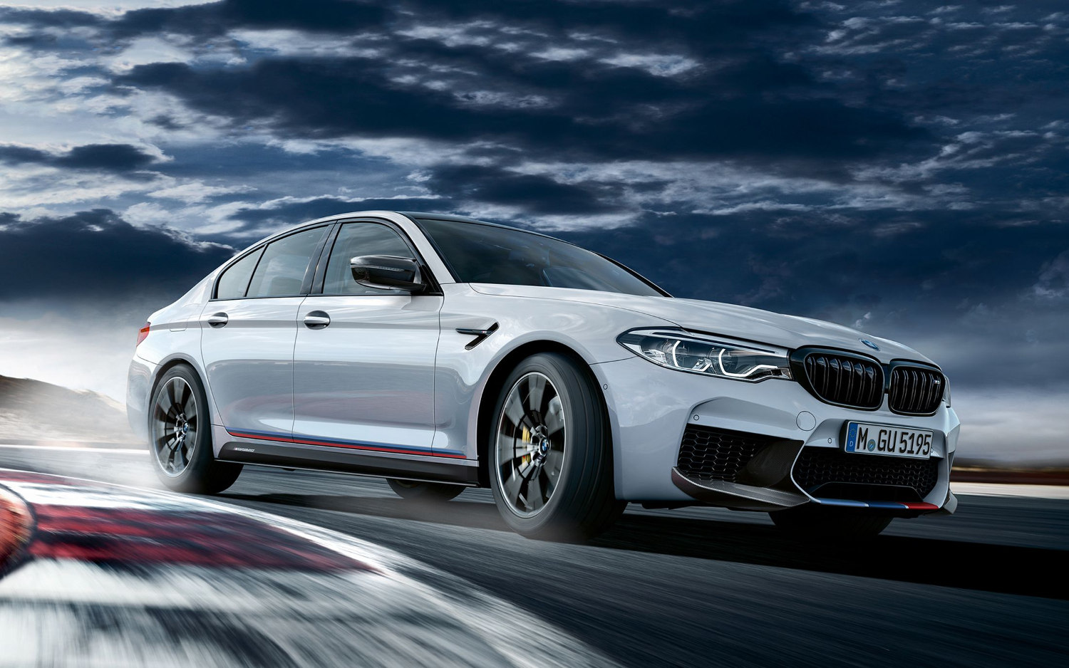 Comparison Bmw Series Gran Coupe I Xdrive Vs Bmw M